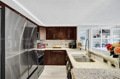 16478 NE 27th Pl 34, Eastern Shores FL - photo 18 of 57