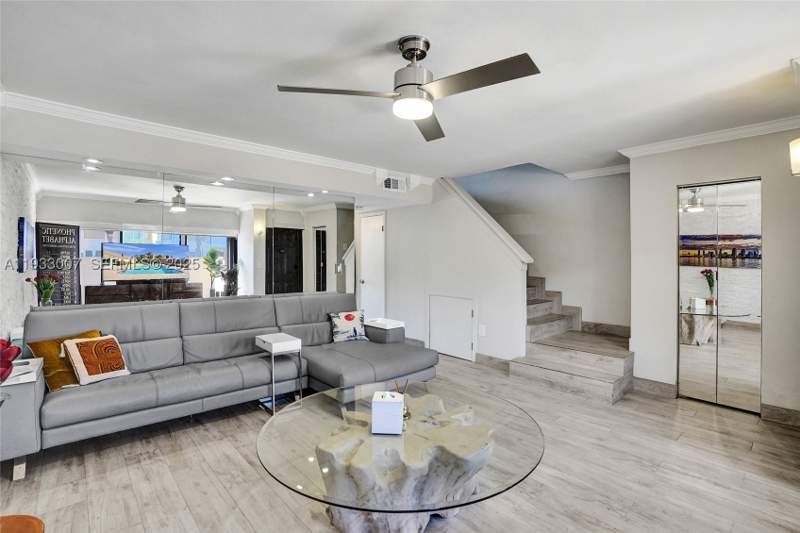 2 bedroom Townhouse at 16478 NE 27th Pl 34, Leeward Point, Eastern Shores — photo 4