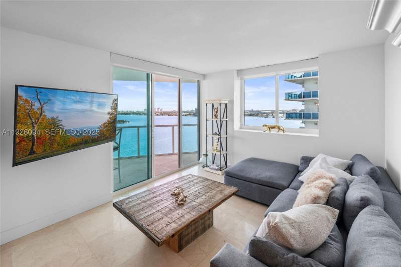2 bedroom Condominium at 665 NE 25th St 1801, Onyx On The Bay Condo, Miami — photo 4