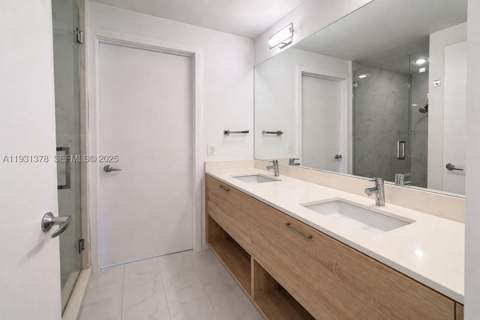 16385 Biscayne Blvd 1102, North Miami Beach FL - photo 14 of 22