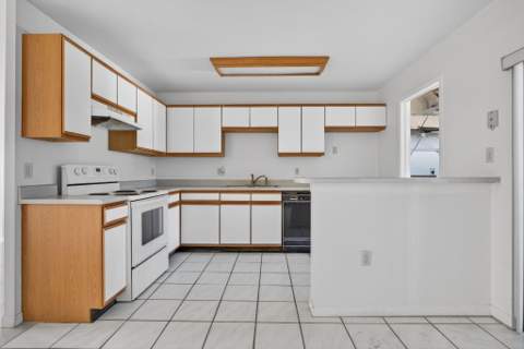 10350 SW 220th Street 236, Cutler Bay FL - photo 11 of 34