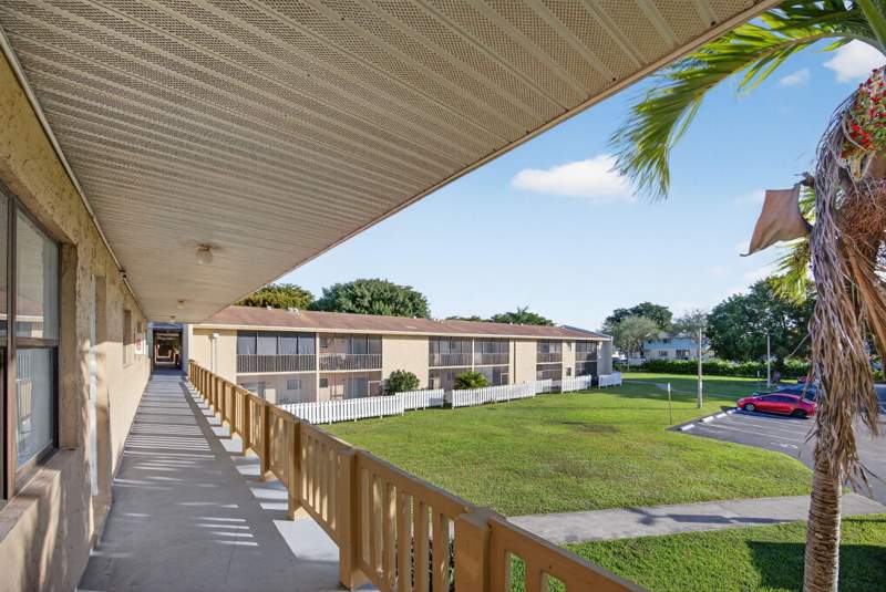 2 bedroom Condominium at 10350 SW 220th Street 236, Cutler Creek Village Condo, Cutler Bay — photo 4