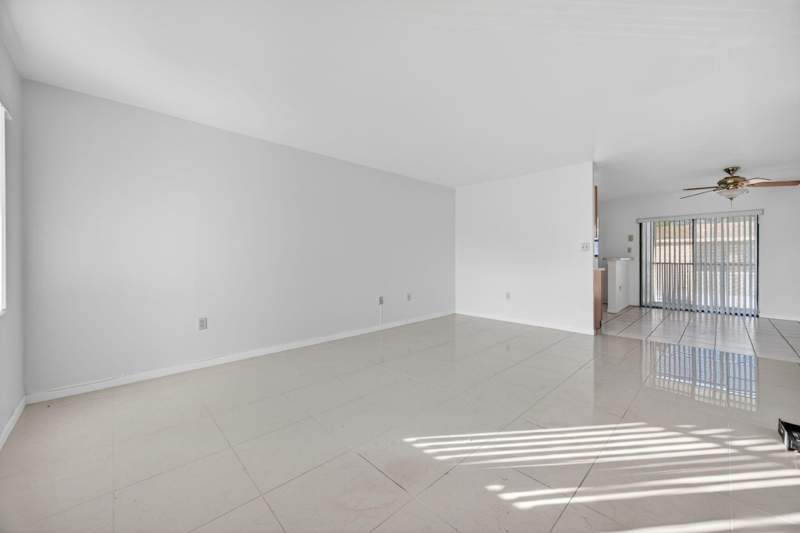 2 bedroom Condominium at 10350 SW 220th Street 236, Cutler Creek Village Condo, Cutler Bay — photo 5