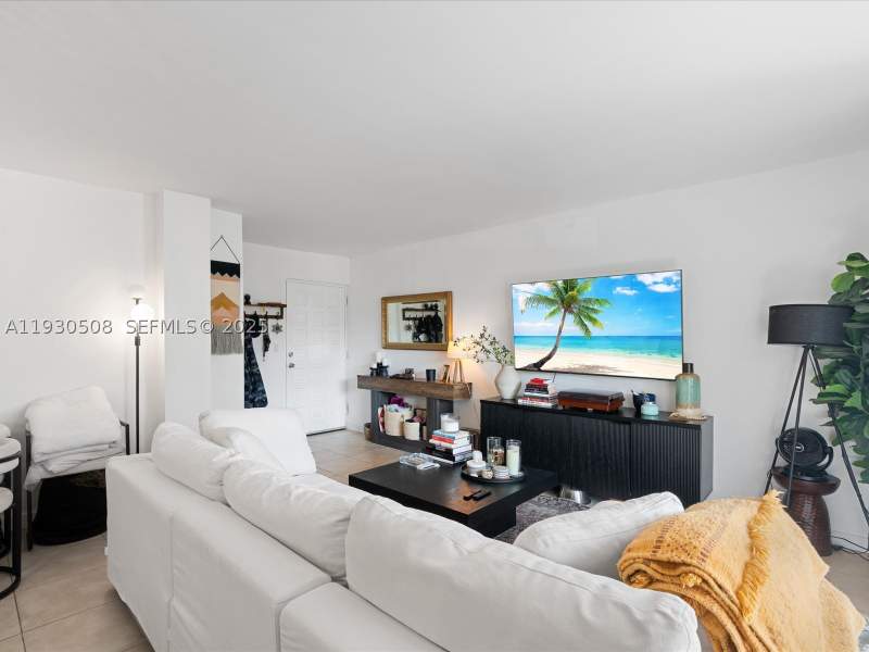 1 bedroom Condominium at 680 NE 64th St A110, Nirvana Condo No One Cond, Miami — photo 5