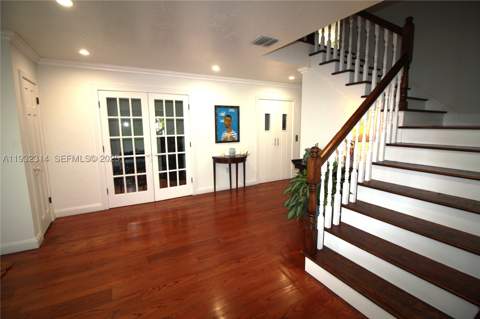 6750 Granada Blvd, Coral Gables FL - photo 10 of 52