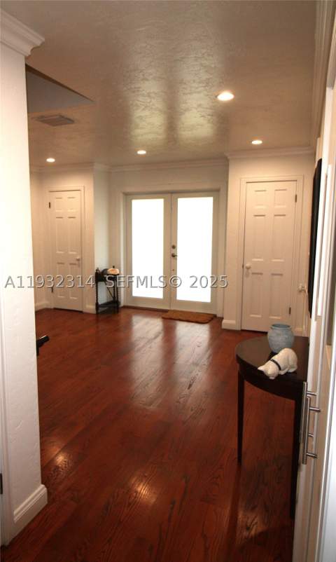 6750 Granada Blvd, Coral Gables FL - photo 20 of 52