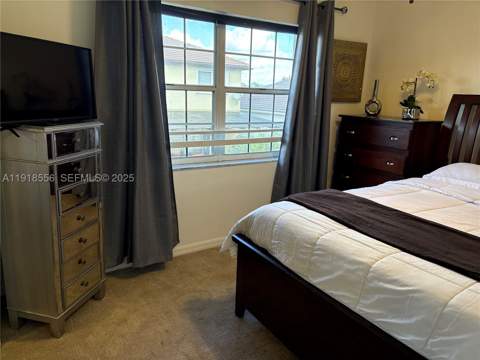 7809 NW 192nd St, Hialeah FL - photo 18 of 20