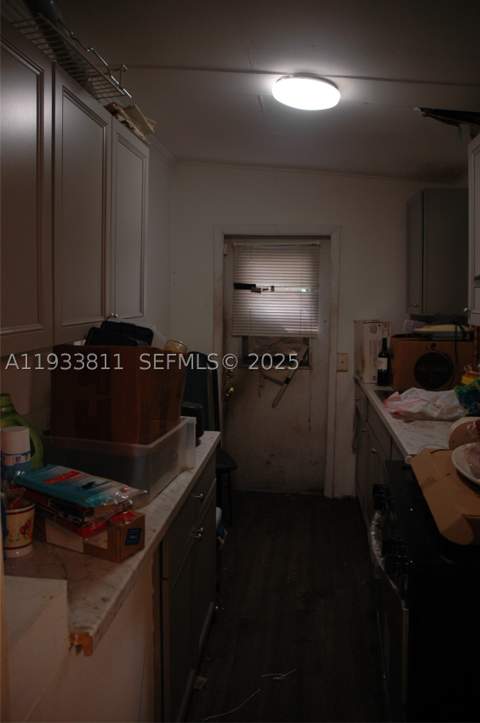 3537 Charles Ave, Miami FL - photo 10 of 12
