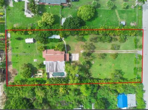 19810 SW 200th St, Miami FL - photo 7 of 71