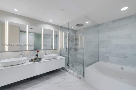 10203 Collins Ave 201, Bal Harbour FL - photo 14 of 40