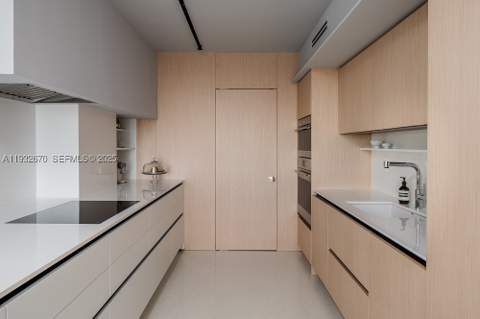 16 Island Ave 6E, Miami Beach FL - photo 6 of 9