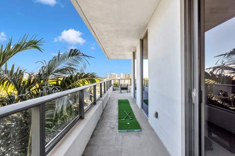 2960 NE 207 St 810, Aventura FL - photo 21 of 46