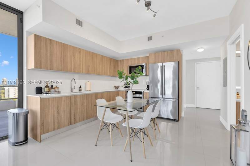 1 bedroom Condominium at 2960 NE 207 St 810, Aventura Park Square, Aventura — photo 3