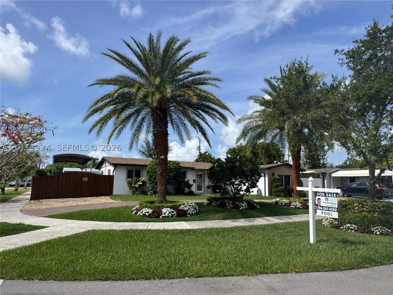 3 bedroom SingleFamilyResidence at 9300 SW 192nd Dr, Whispering Pines Estates, Cutler Bay — photo 4