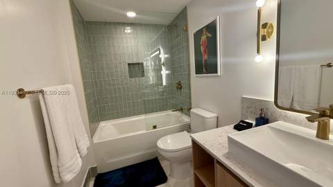 159 NE 6th St 4010, Miami FL - photo 6 of 86