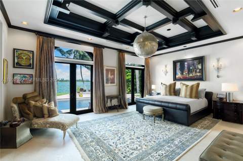 10330 W Broadview Dr, Bay Harbor Islands FL - photo 19 of 35