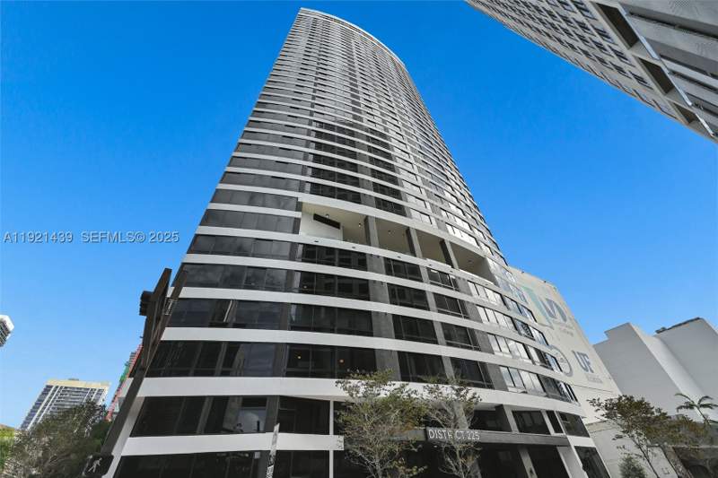 2 bedroom Condominium at 225 N Miami Avenue 901, Miami North, Miami — photo 2