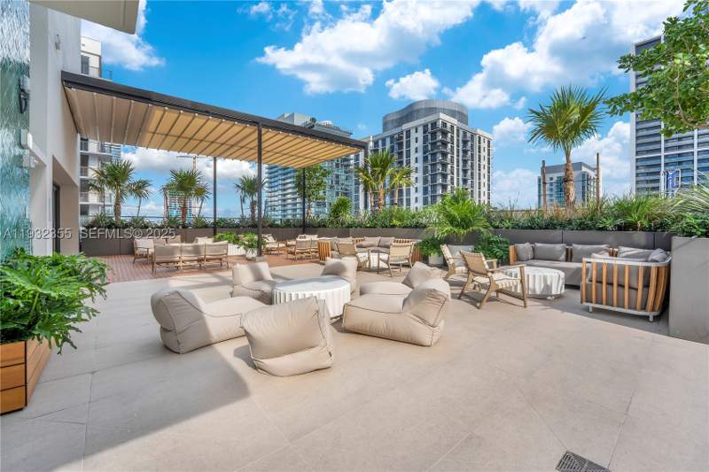 2 bedroom Condominium at 11 NE 6 Street 2201, The Crosby, Miami — photo 4