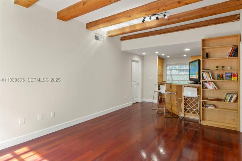 2 bedroom Condominium at 1605 Euclid Ave A1, The Norma Condo, Miami Beach — photo 3