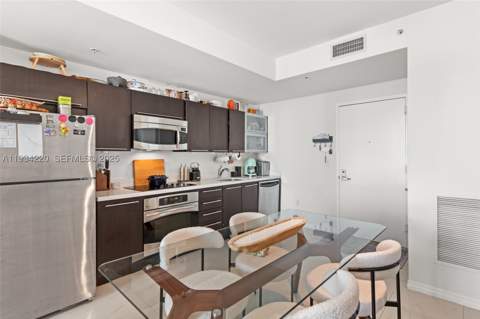 90 SW 3rd St 2109, Miami FL - photo 14 of 31