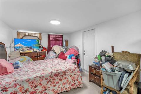 16234 NE 9th Ct, North Miami Beach FL - photo 10 of 13