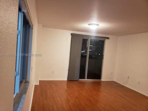 36 NW 6th Ave 906, Miami FL - photo 14 of 37