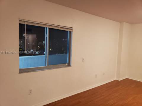 36 NW 6th Ave 906, Miami FL - photo 15 of 37