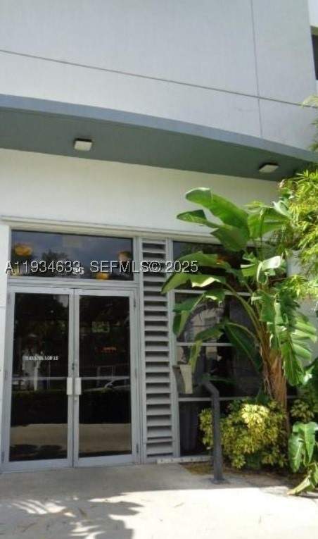 36 NW 6th Ave 906, Miami FL - photo 17 of 37