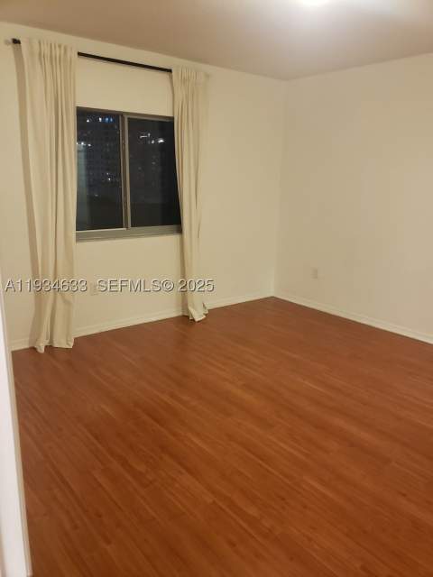 36 NW 6th Ave 906, Miami FL - photo 8 of 37