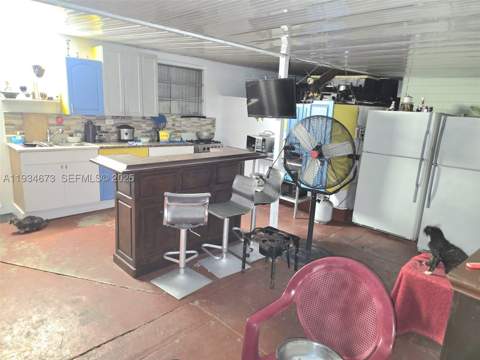 3601 NW 102nd St, Miami FL - photo 16 of 19