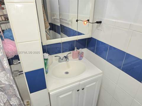 3601 NW 102nd St, Miami FL - photo 9 of 19
