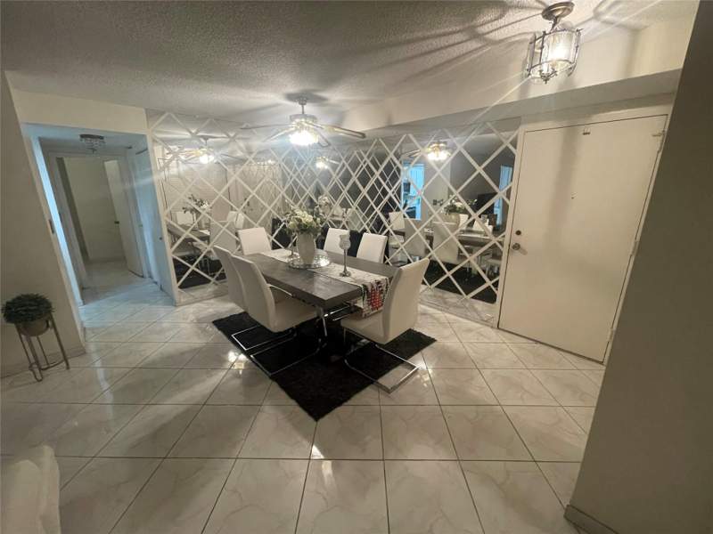 2 bedroom Condominium at 251 174th Street 220, winston towers, Sunny Isles Beach — photo 4