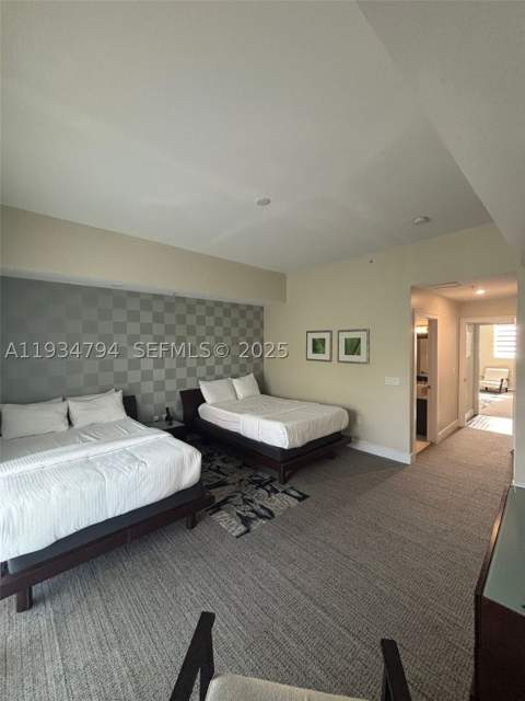 5300 NW 87th Ave 913, Doral FL - photo 18 of 34