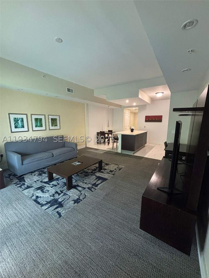 3 bedroom Condominium at 5300 NW 87th Ave 913, The Blue A Resort Hotel C, Doral — photo 5