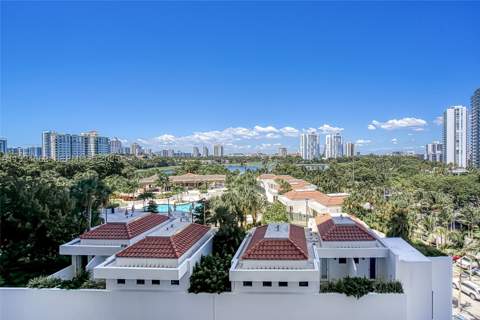 20281 E Country Club Dr 501, Aventura FL - photo 20 of 29