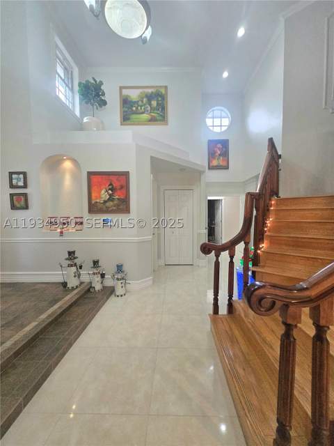 16422 NW 83rd Pl, Miami Lakes FL - photo 12 of 61