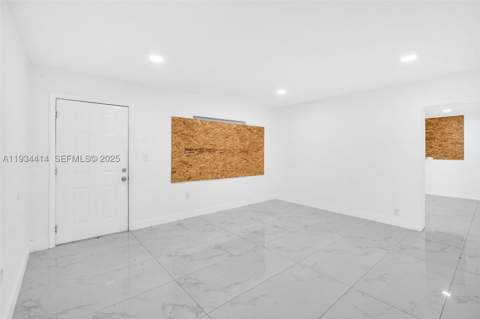 265 NW 135th, North Miami FL - photo 10 of 27