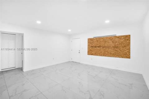 265 NW 135th, North Miami FL - photo 11 of 27