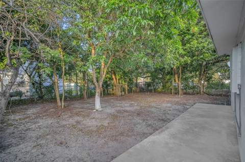 265 NW 135th, North Miami FL - photo 7 of 27
