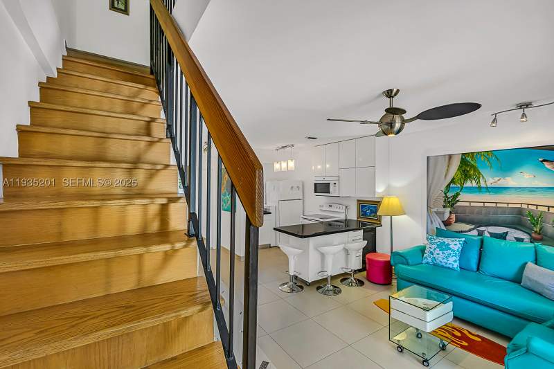 2 bedroom Townhouse at 798 Crandon Blvd 16-C, Le Phare Key Biscayne Con, Key Biscayne — photo 2