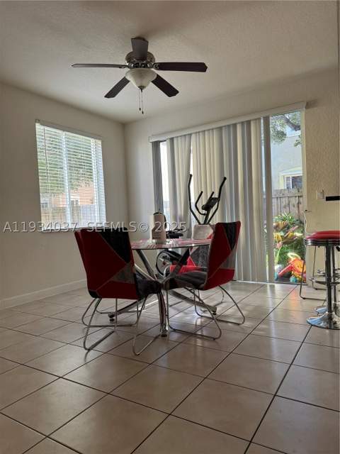 1043 SE 23rd Ave, Homestead FL - photo 12 of 13