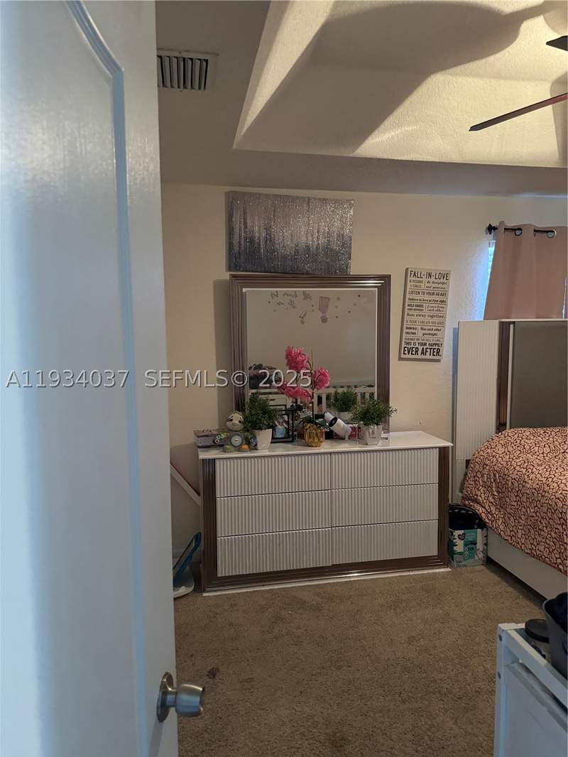 4 bedroom Townhouse at 1043 SE 23rd Ave, Towns At Seascape, Homestead — photo 5