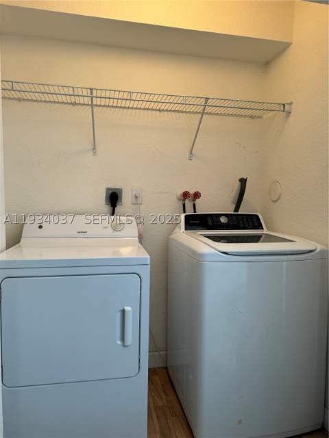 1043 SE 23rd Ave, Homestead FL - photo 8 of 13
