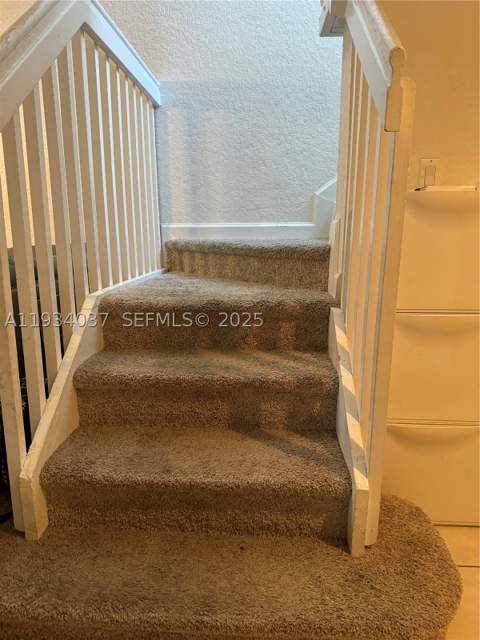 1043 SE 23rd Ave, Homestead FL - photo 9 of 13
