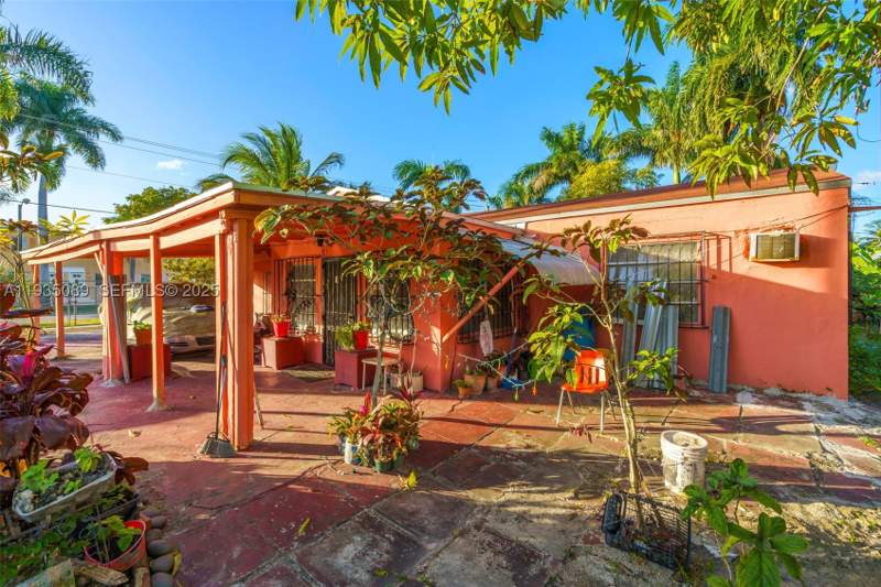 2 bedroom SingleFamilyResidence at 191 NW 83rd St, New Little River Ac Pl, Miami — photo 4