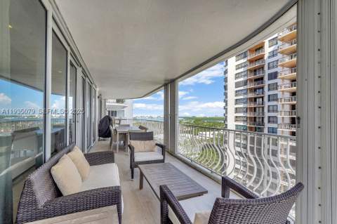 10155 Collins Ave 1106, Bal Harbour FL - photo 7 of 26