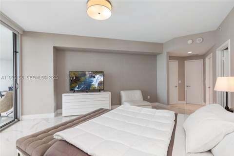 17301 Biscayne Blvd 908, North Miami Beach FL - photo 19 of 54