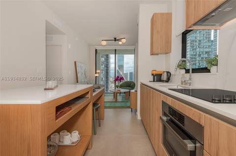 11 NE 6 St 2709, Miami FL - photo 14 of 41