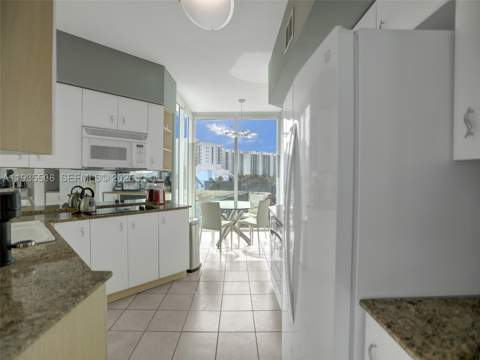 3370 Hidden Bay Dr 508, Aventura FL - photo 7 of 57