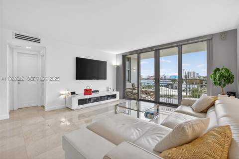9250 W Bay Harbor Dr 5D, Bay Harbor Islands FL - photo 9 of 71